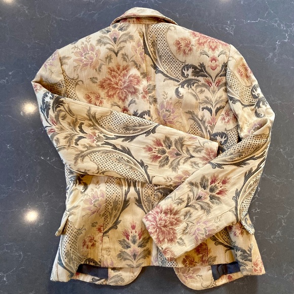 ✨Insight Nordstrom Luxurious Blazer✨ - Picture 8 of 13